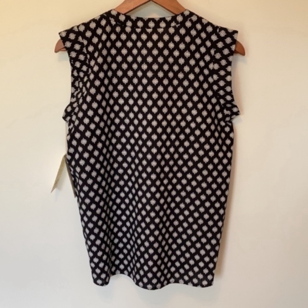 Mata Traders Sleeveless Blouse - Picture 2 of 5